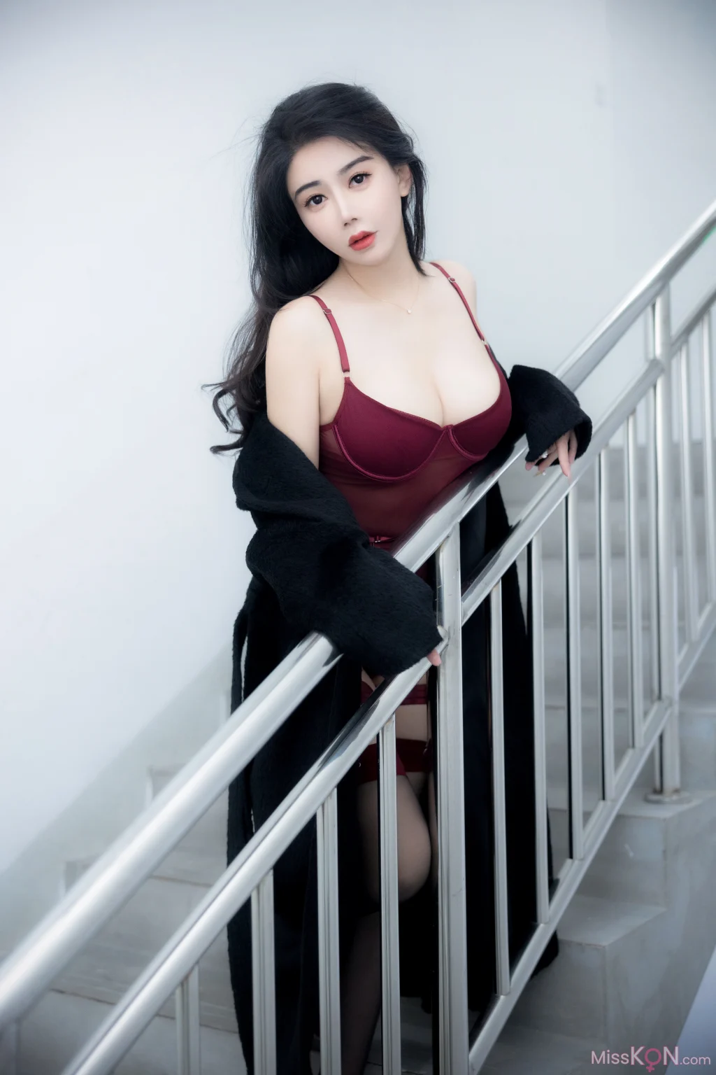 [内购无水印] 李若汐: 红色情趣 (85 photos) – Page 2