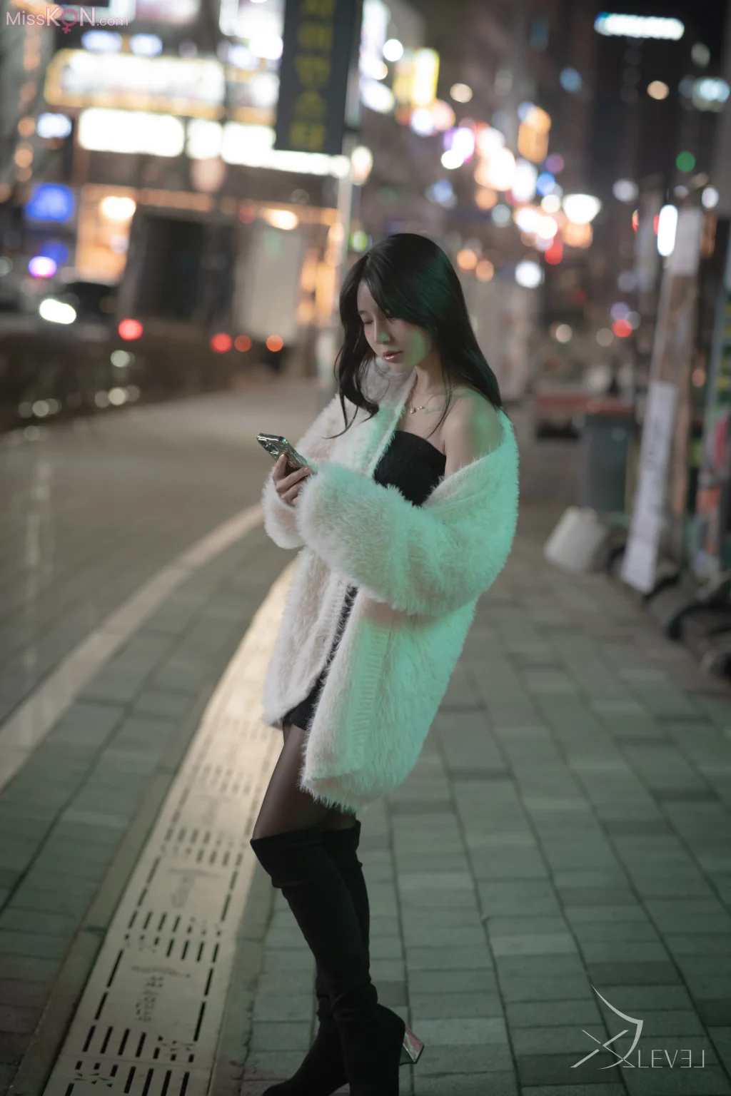 X-LEVEL Yeha (예하): Black Out (97 photos)