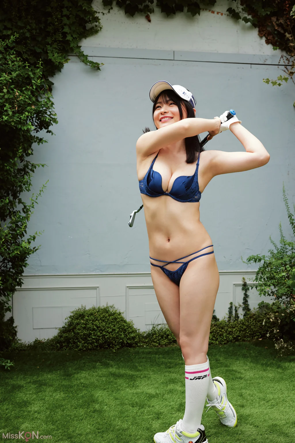[JP] Mizuki Hoshina (星名美津紀): アサ芸Secret！デジタル写真集 19Hの女神スペシャル 私をゴルフに連れてって！ (71 photos)