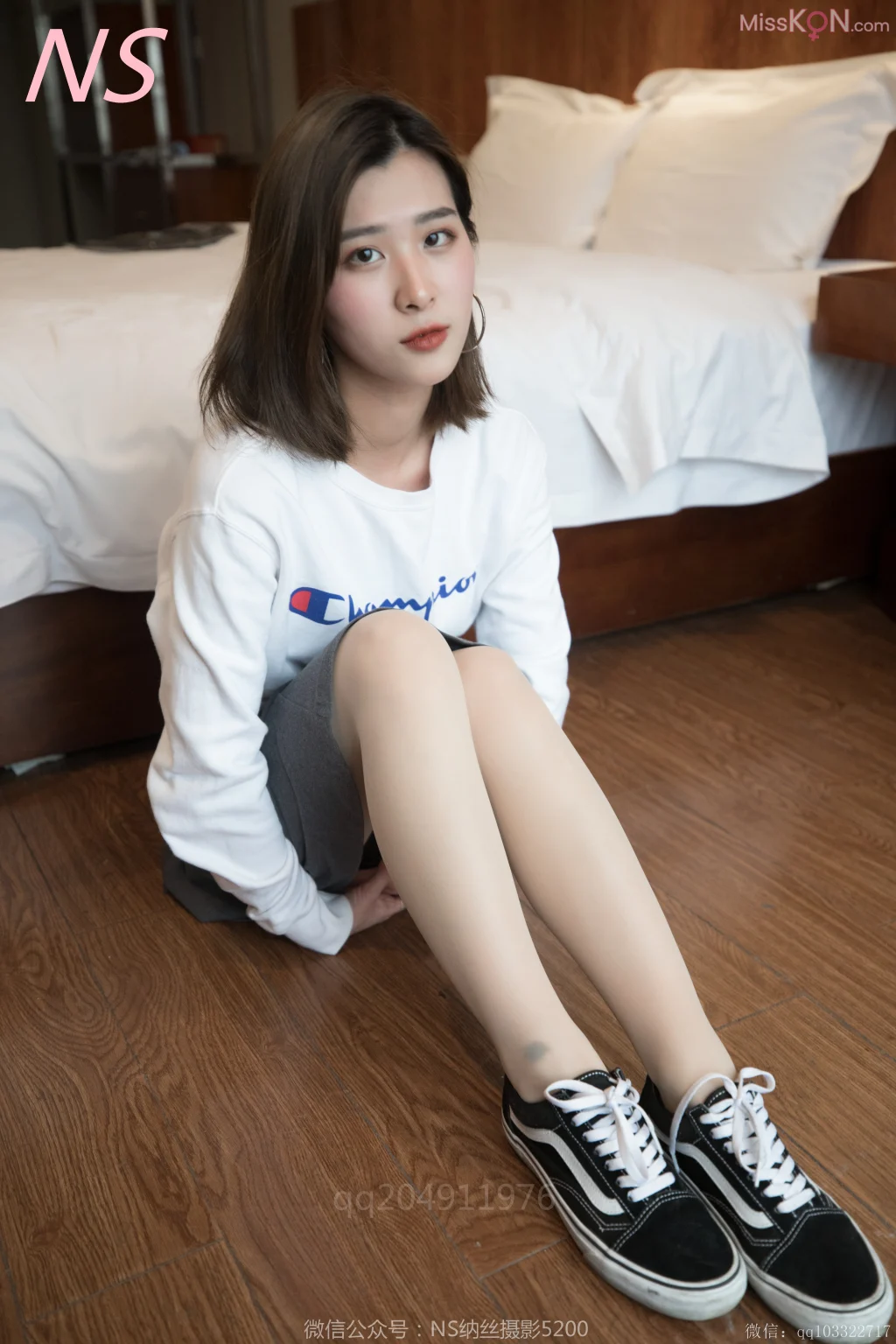 [NS纳丝摄影] No.137: 娜美女神的丝袜玉足 (82 photos + 1 video)
