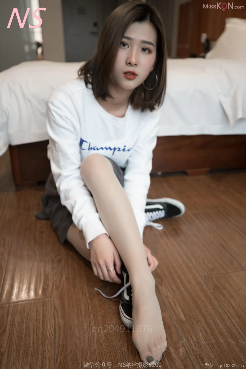 [NS纳丝摄影] No.137: 娜美女神的丝袜玉足 (82 photos + 1 video)
