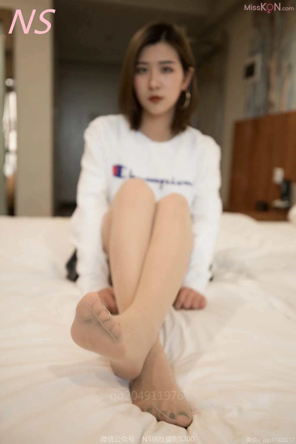 [NS纳丝摄影] No.137: 娜美女神的丝袜玉足 (82 photos + 1 video) – Page 2