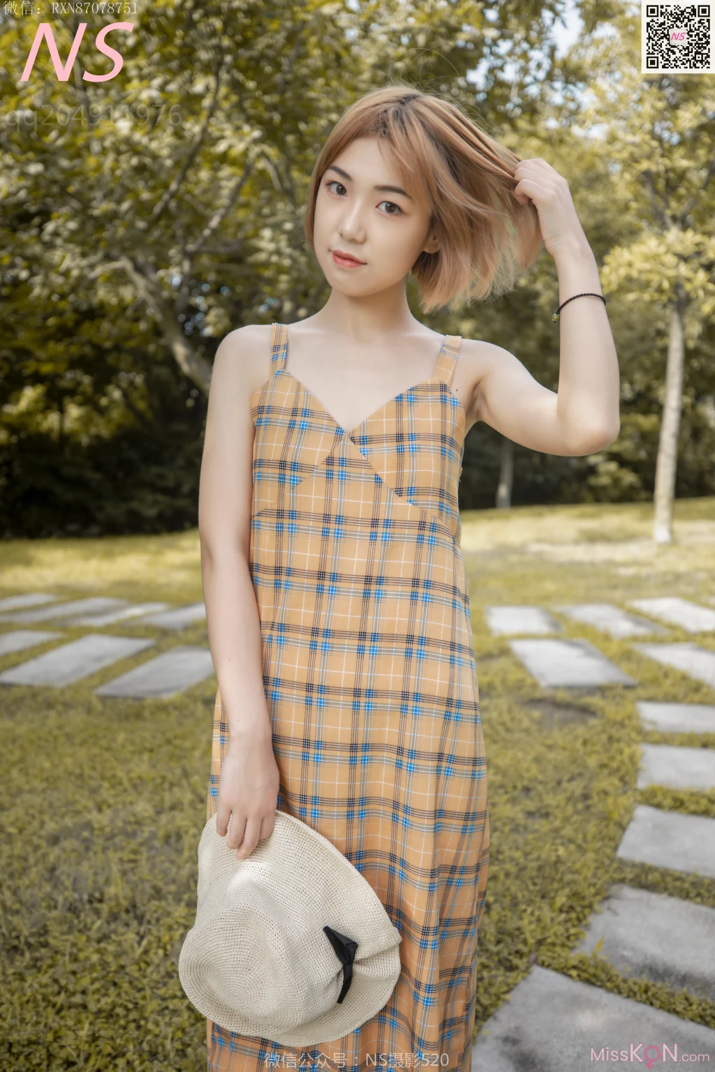 [NS纳丝摄影] No.140: 玉素 森系丝袜女神 (52 photos)