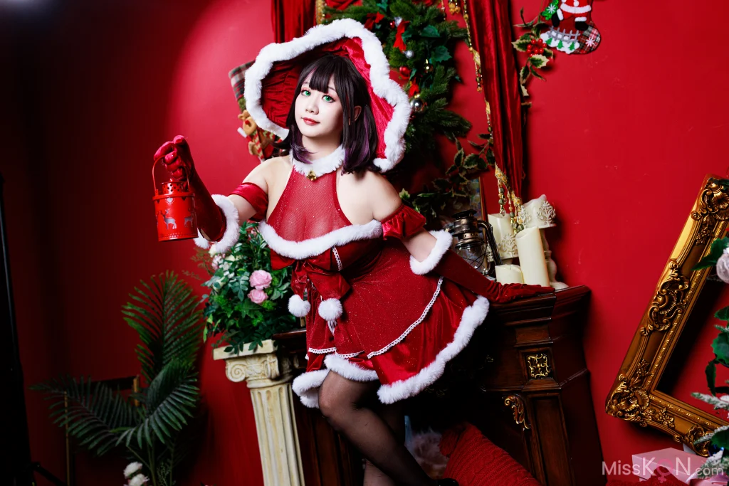 Coser@阿雪雪: 圣诞魔女 (23 photos)