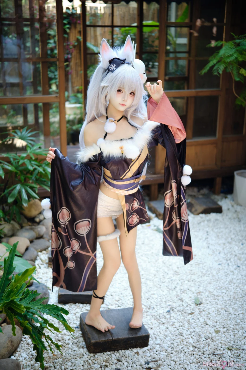 Coser@九柒喵: 拉菲兔兔城主 (60 photos)