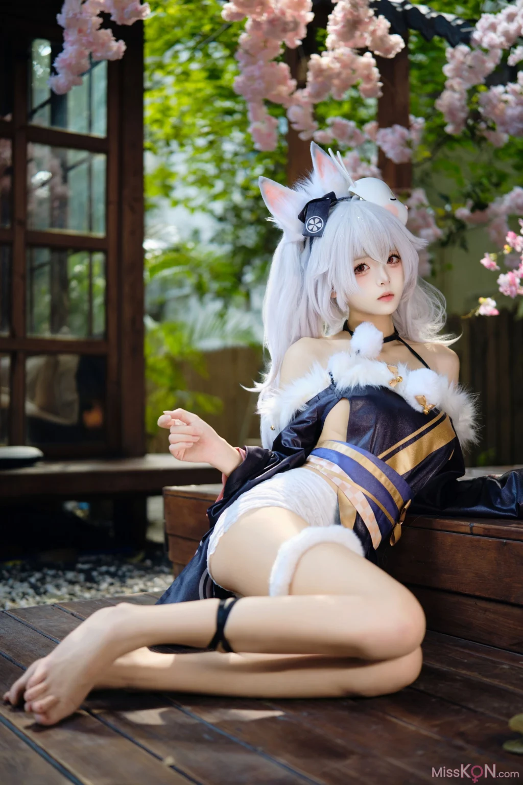 Coser@九柒喵: 拉菲兔兔城主 (60 photos)