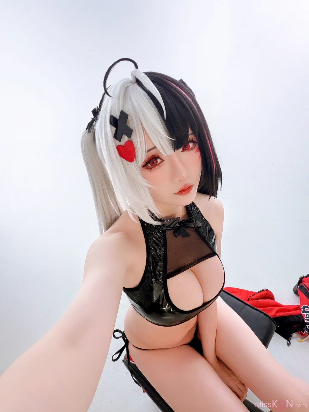 Coser@星之迟迟Hoshilily: 2026年06月计划 异环 安魂曲 原皮&同人 (120 photos)