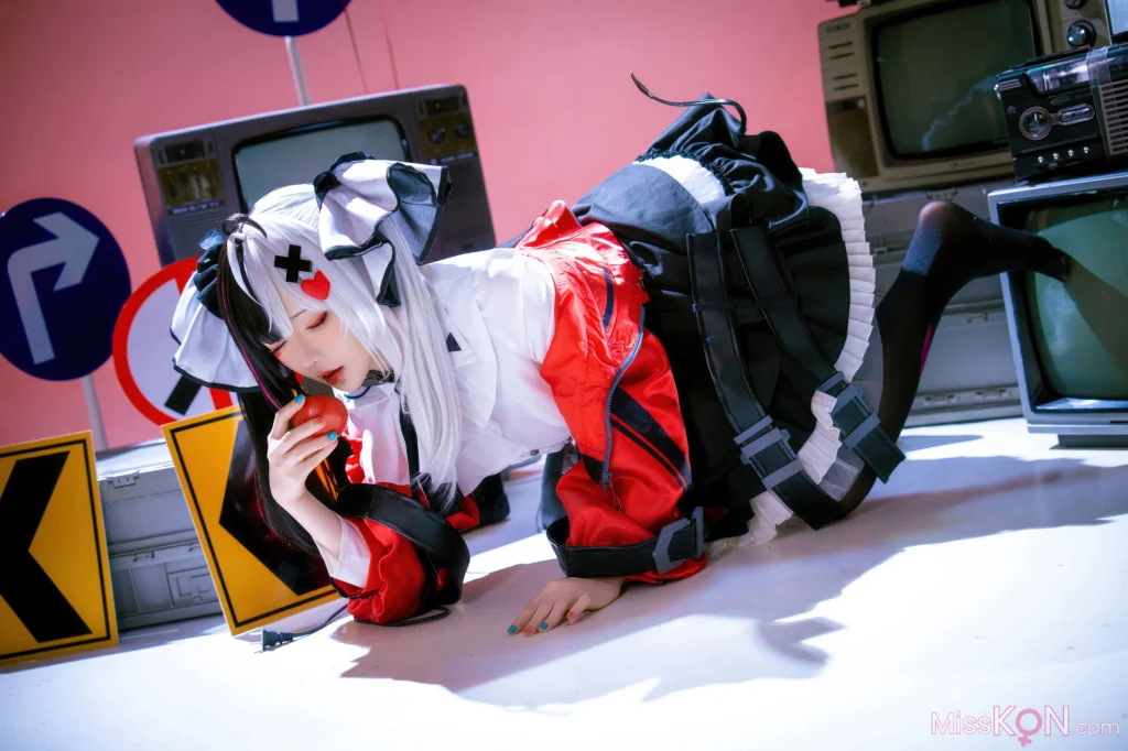 Coser@星之迟迟Hoshilily: 2026年06月计划 异环 安魂曲 原皮&同人 (120 photos) – Page 2