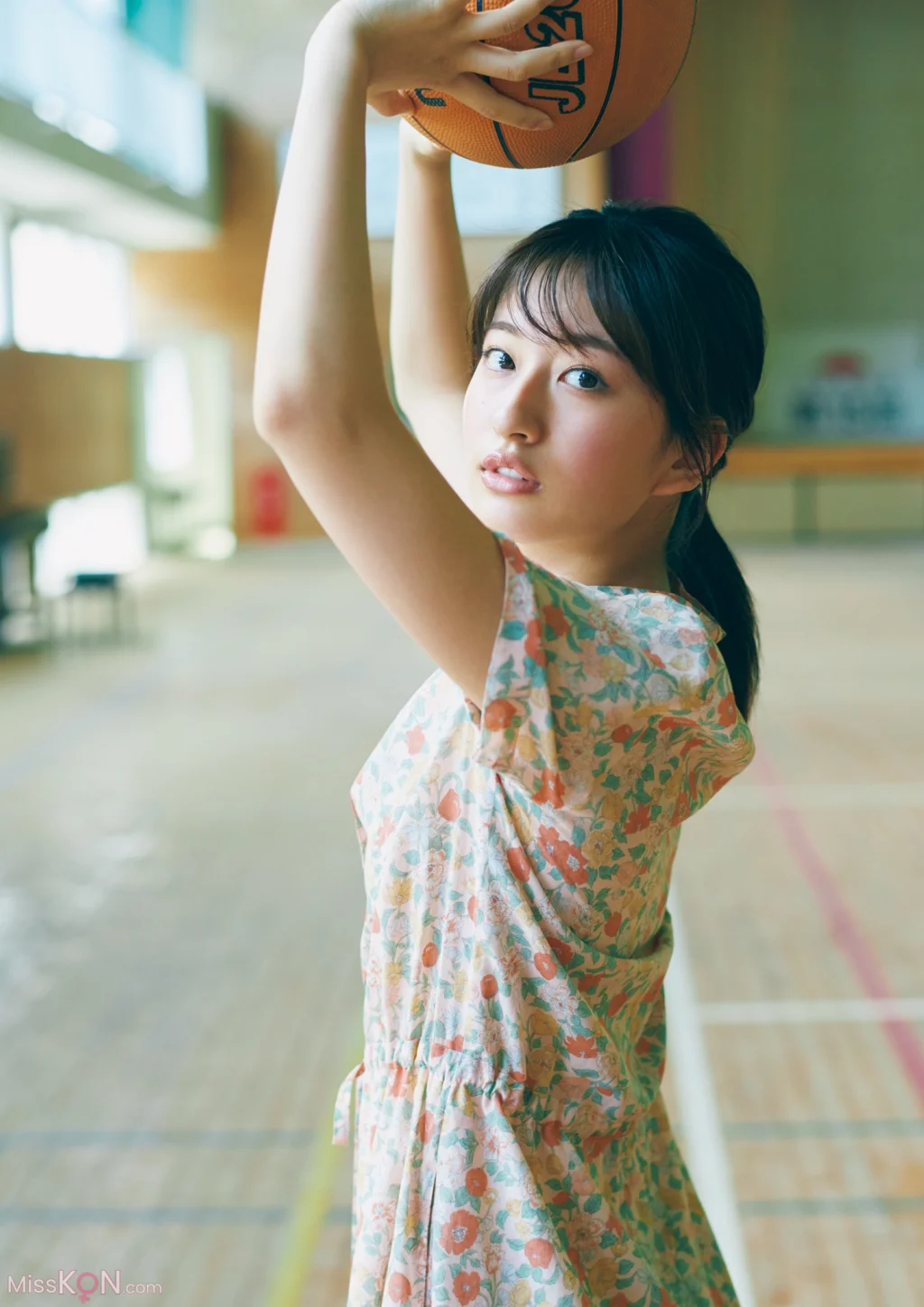 [JP] Rina Saito (斉藤里奈): １ｓｔ写真集 色彩 (136 photos)