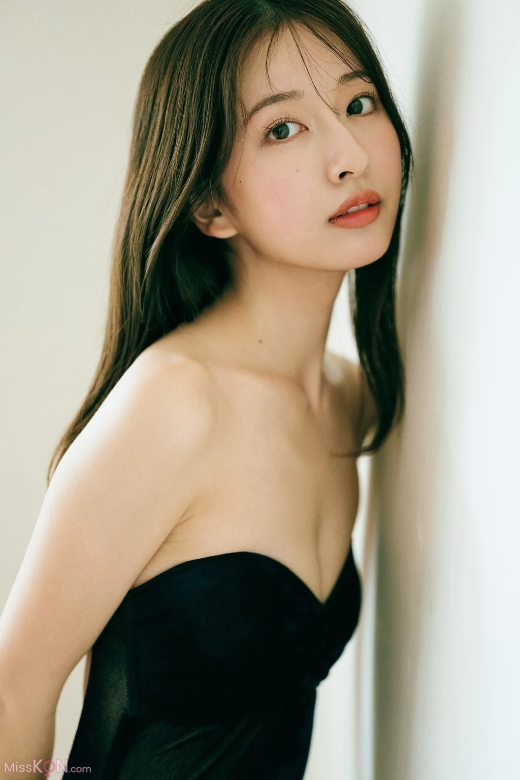 [JP] Rina Saito (斉藤里奈): ずっと見つめていいですか？ PARADEデジタルフォトブック (114 photos)