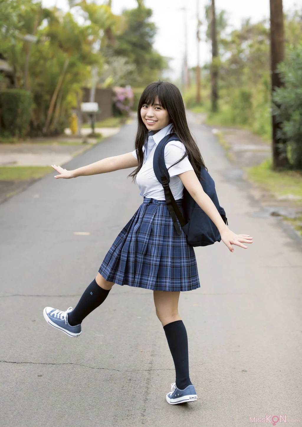[JP] Yuno Ohara (大原優乃): ファースト写真集「ゆうのだけ」 (154 photos) – Page 2