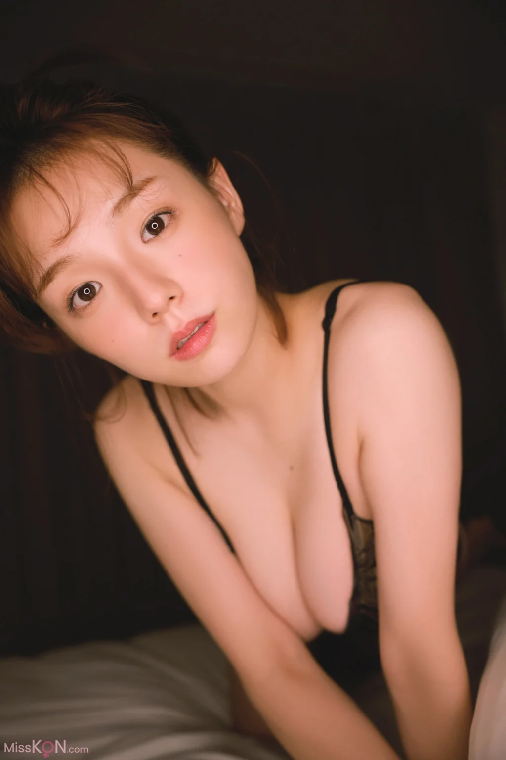 [JP] Ai Shinozaki (篠崎愛): デジタル限定写真集 IDEA-reverse- ライト版 (59 photos) – Page 2