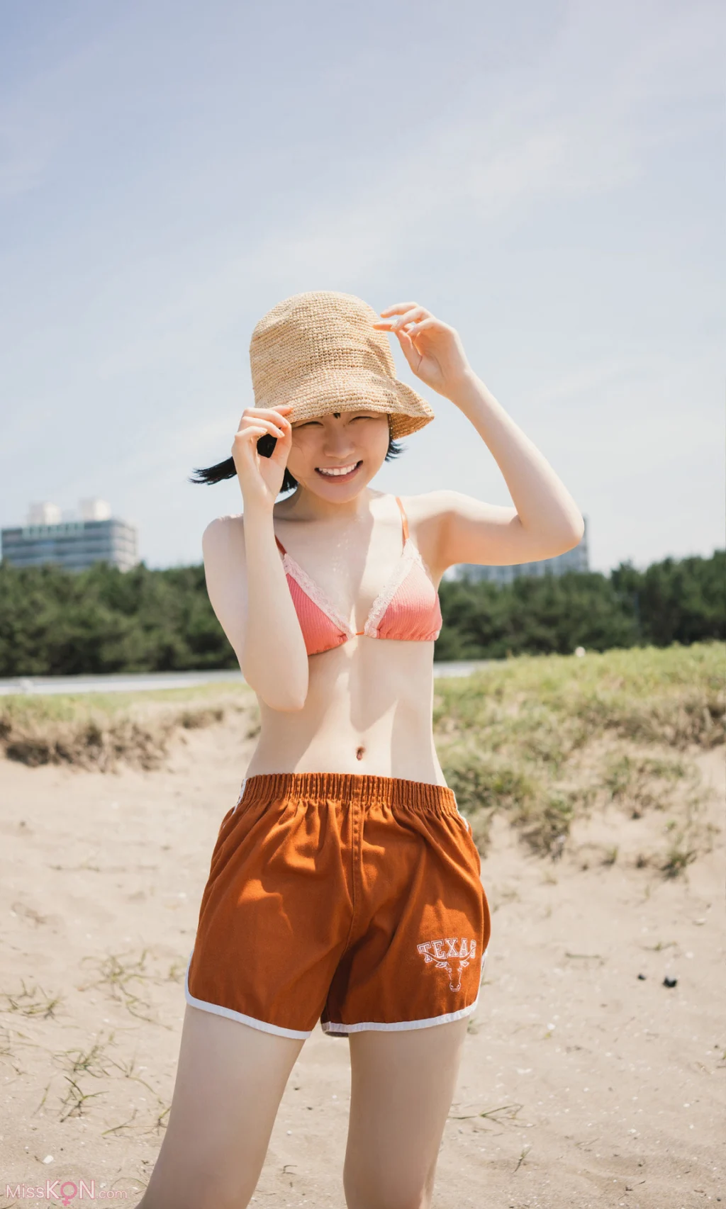 [JP] Kyu Kanai (金井球): 写真集「REAL LIFE」【知らねえ単語】 (52 photos)
