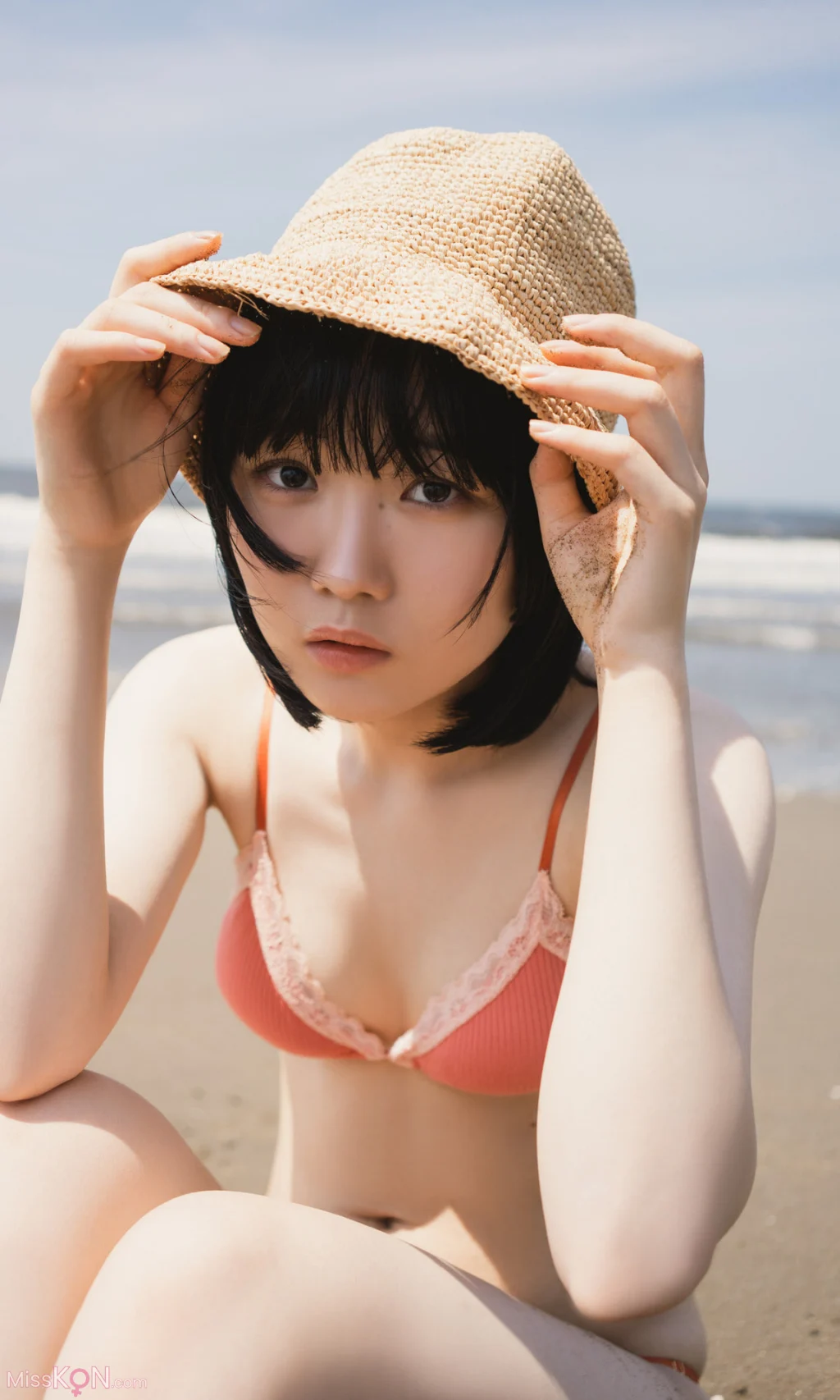 [JP] Kyu Kanai (金井球): 写真集「REAL LIFE」【知らねえ単語】 (52 photos)