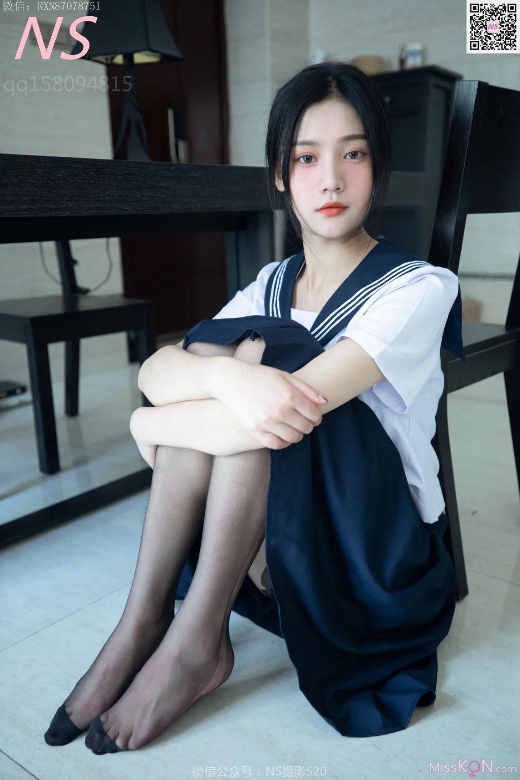 [NS纳丝摄影] No.141: 子涵 黑色丝袜的家居生活 (59 photos)
