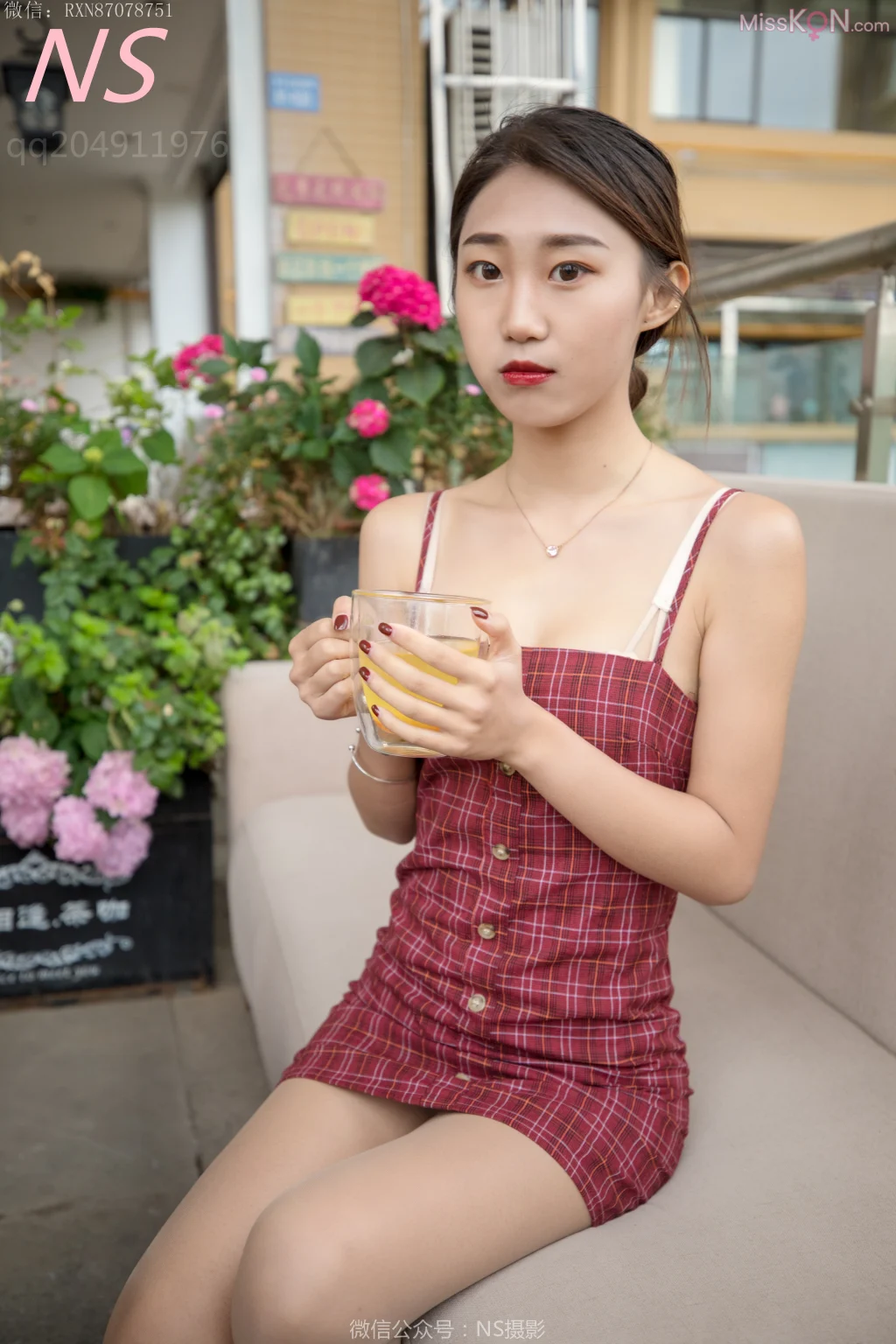 [NS纳丝摄影] No.143: 婉文 穿着丝袜去喝茶啦 (60 photos) – Page 2
