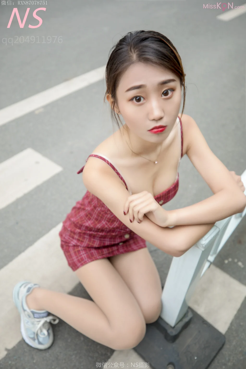 [NS纳丝摄影] No.143: 婉文 穿着丝袜去喝茶啦 (60 photos) – Page 2