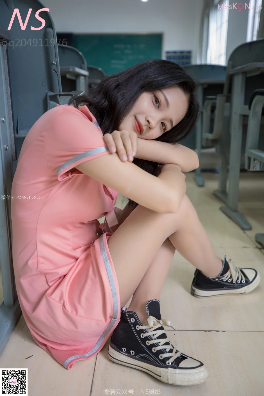 [NS纳丝摄影] No.145: 小蝴蝶 纯纯的丝袜帆布鞋 (50 photos)