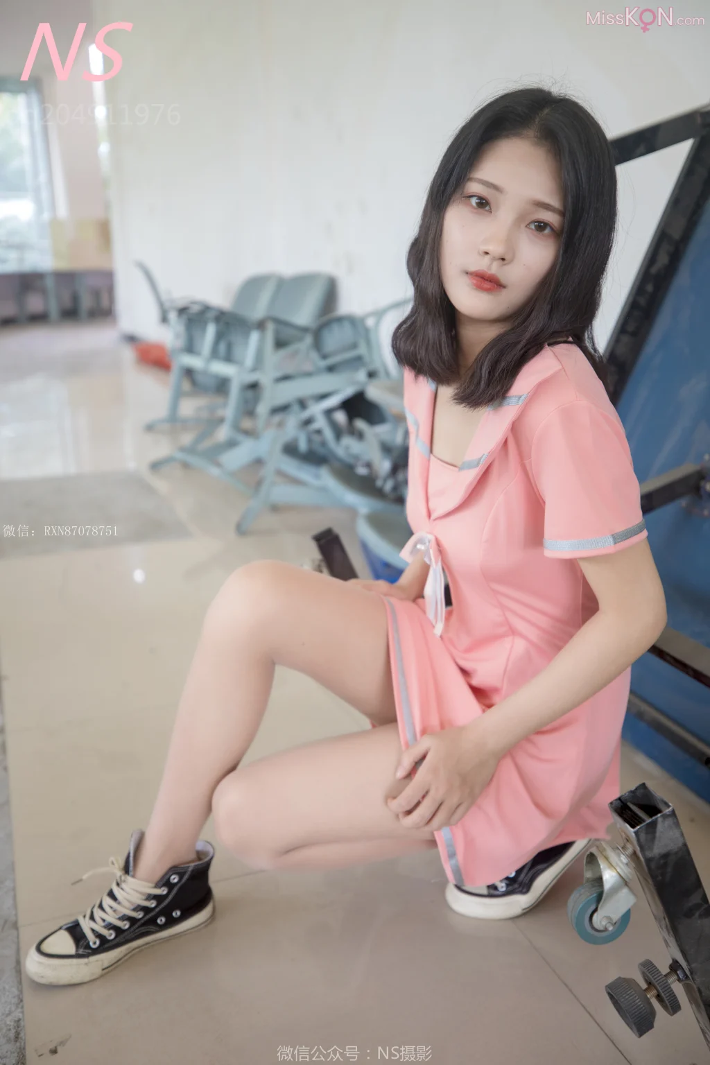 [NS纳丝摄影] No.146: 小蝴蝶 美腿丝袜太好 (69 photos)