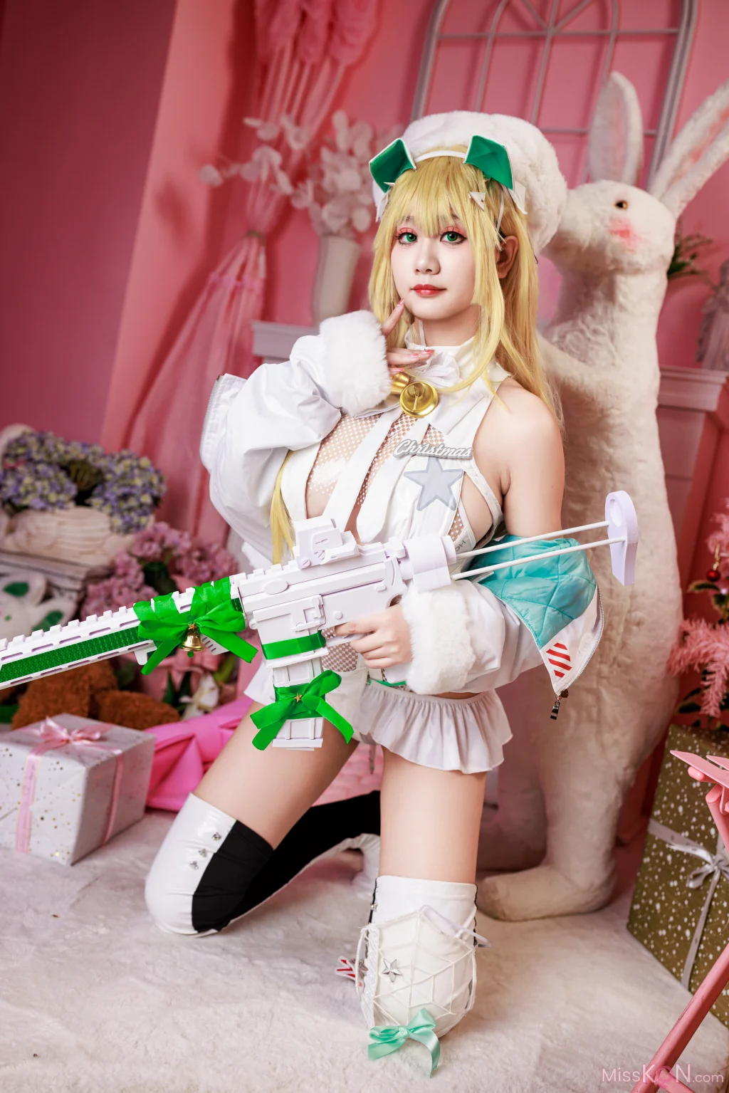 Coser@阿雪雪: 圣诞露菲 (33 photos)
