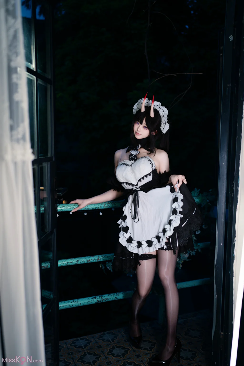 Coser@前野太太: 碧蓝航线 能代 女仆 (39 photos)