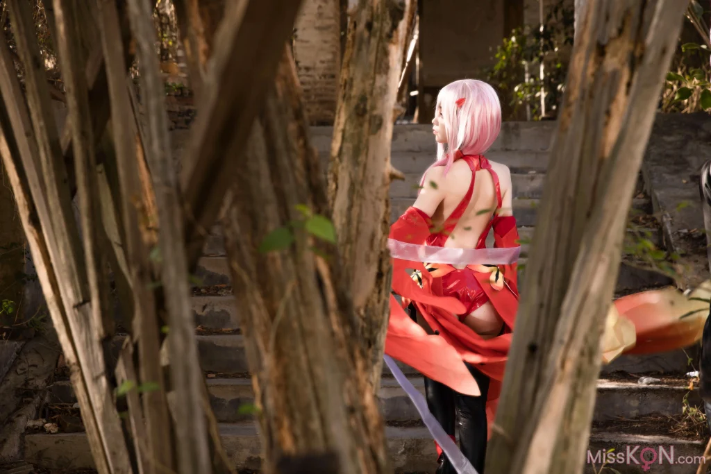 Coser@G44不会受伤: 楪祈 (20 photos)