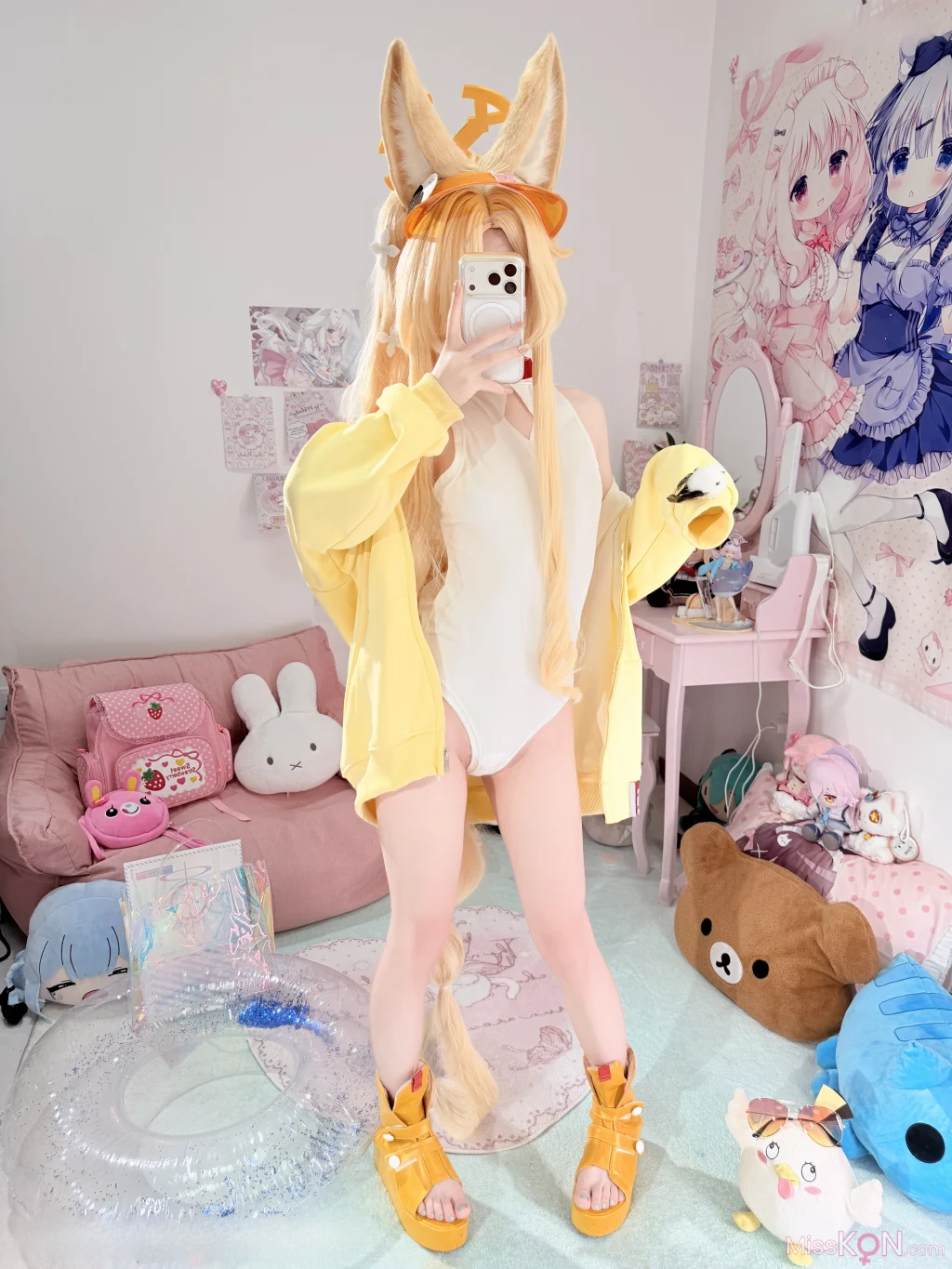 Coser@染三ran3: 蔚蓝档案 百合园圣亚 泳装 (88 photos + 4 videos)