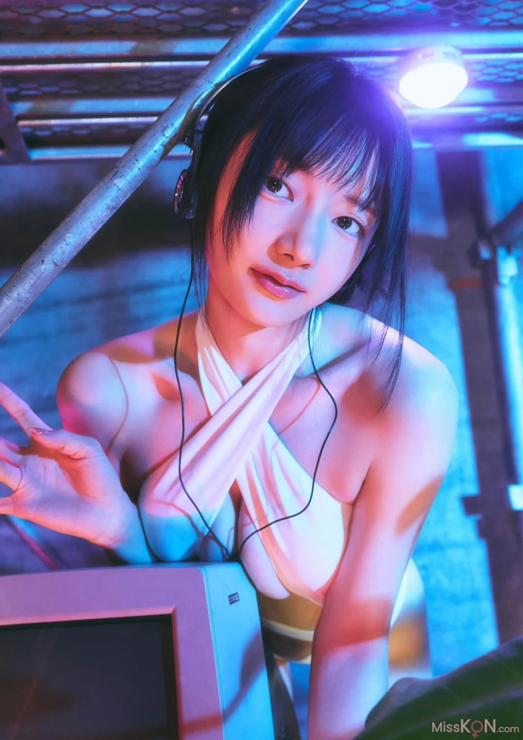[JP] 尊みを感じて桜井: BRODYデジタル写真集 「MY VIDEO GIRL」 (90 photos) – Page 2