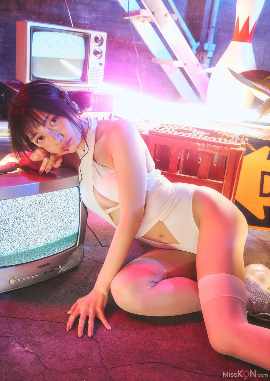 [JP] 尊みを感じて桜井: BRODYデジタル写真集 「MY VIDEO GIRL」 (90 photos) – Page 3