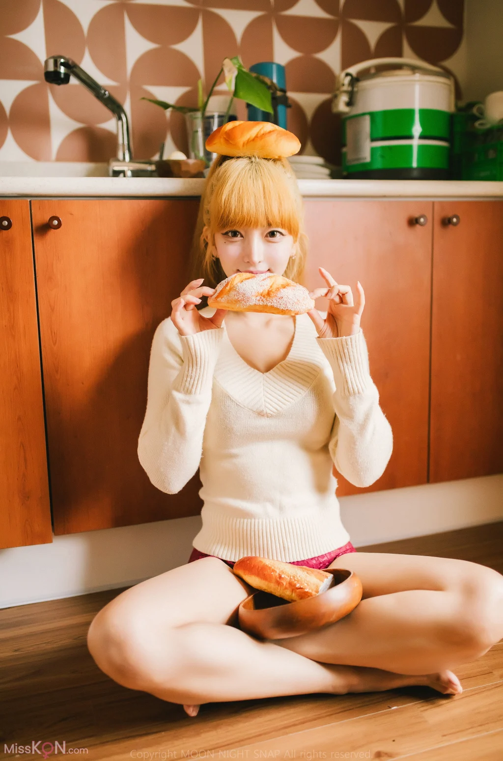 [Moon Night Snap] Cherry (탑체리): Daytime Record (80 photos)