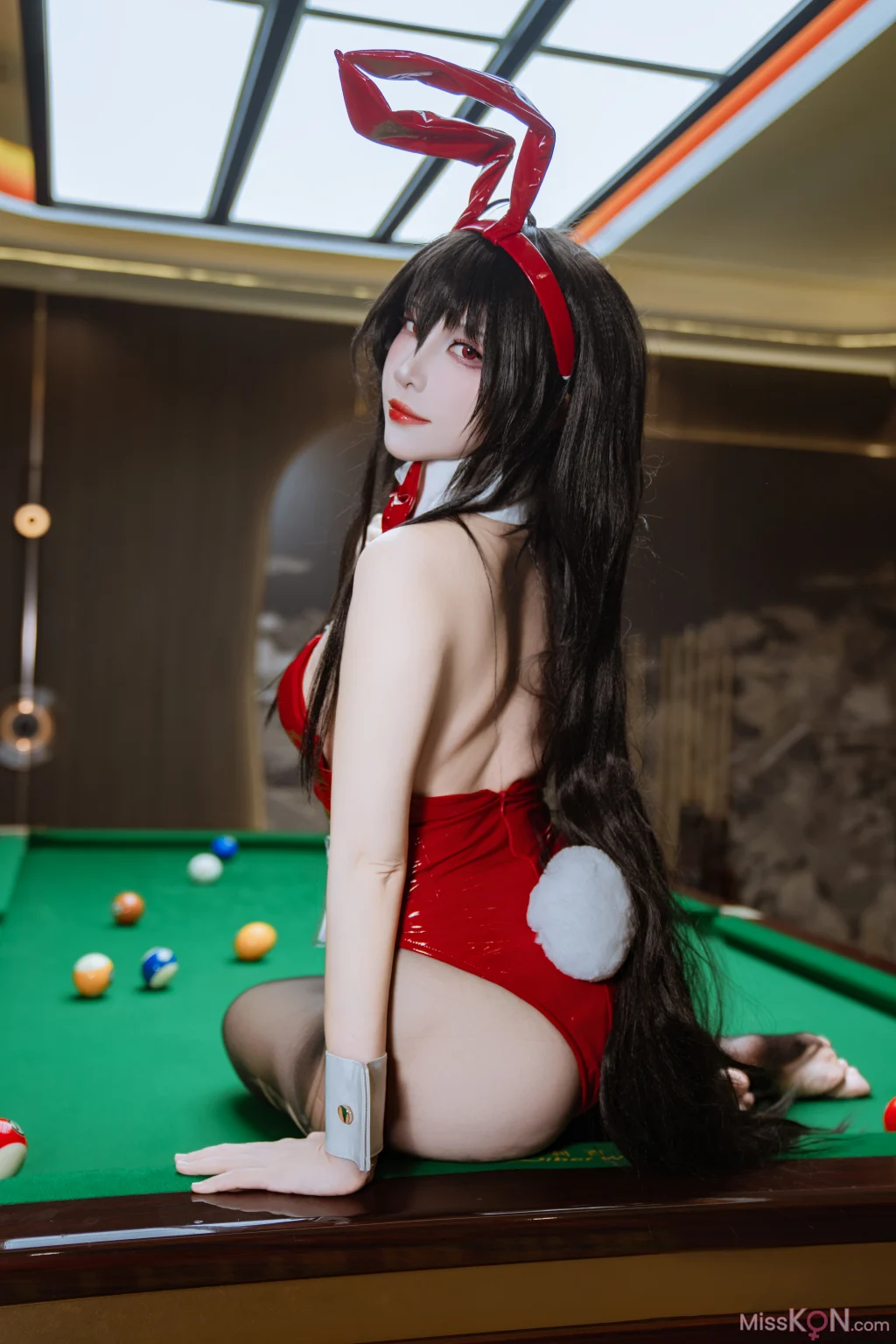 Coser@二佐Nisa: 碧蓝航线 大凤·桌球兔女郎 (31 photos)