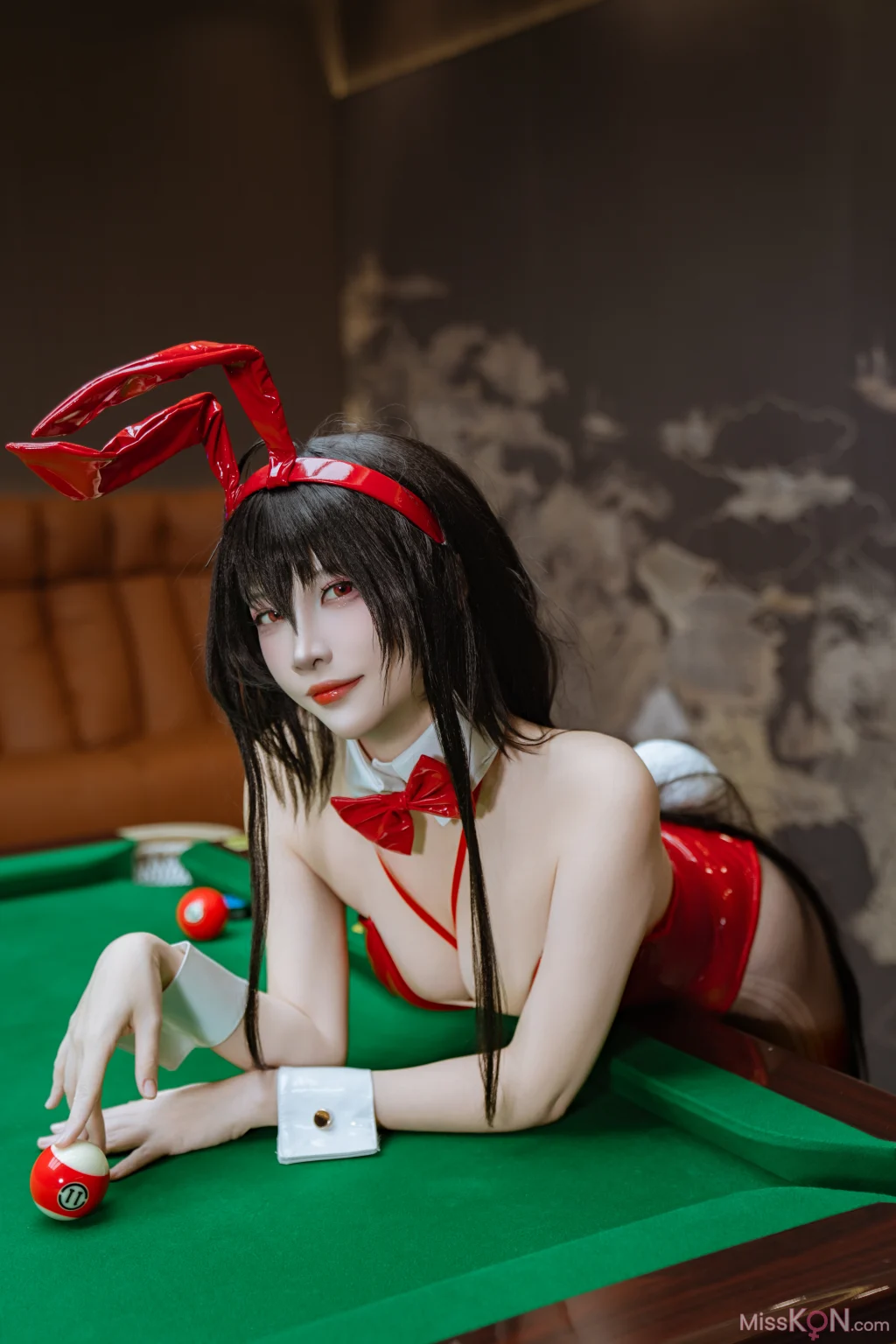 Coser@二佐Nisa: 碧蓝航线 大凤·桌球兔女郎 (31 photos)
