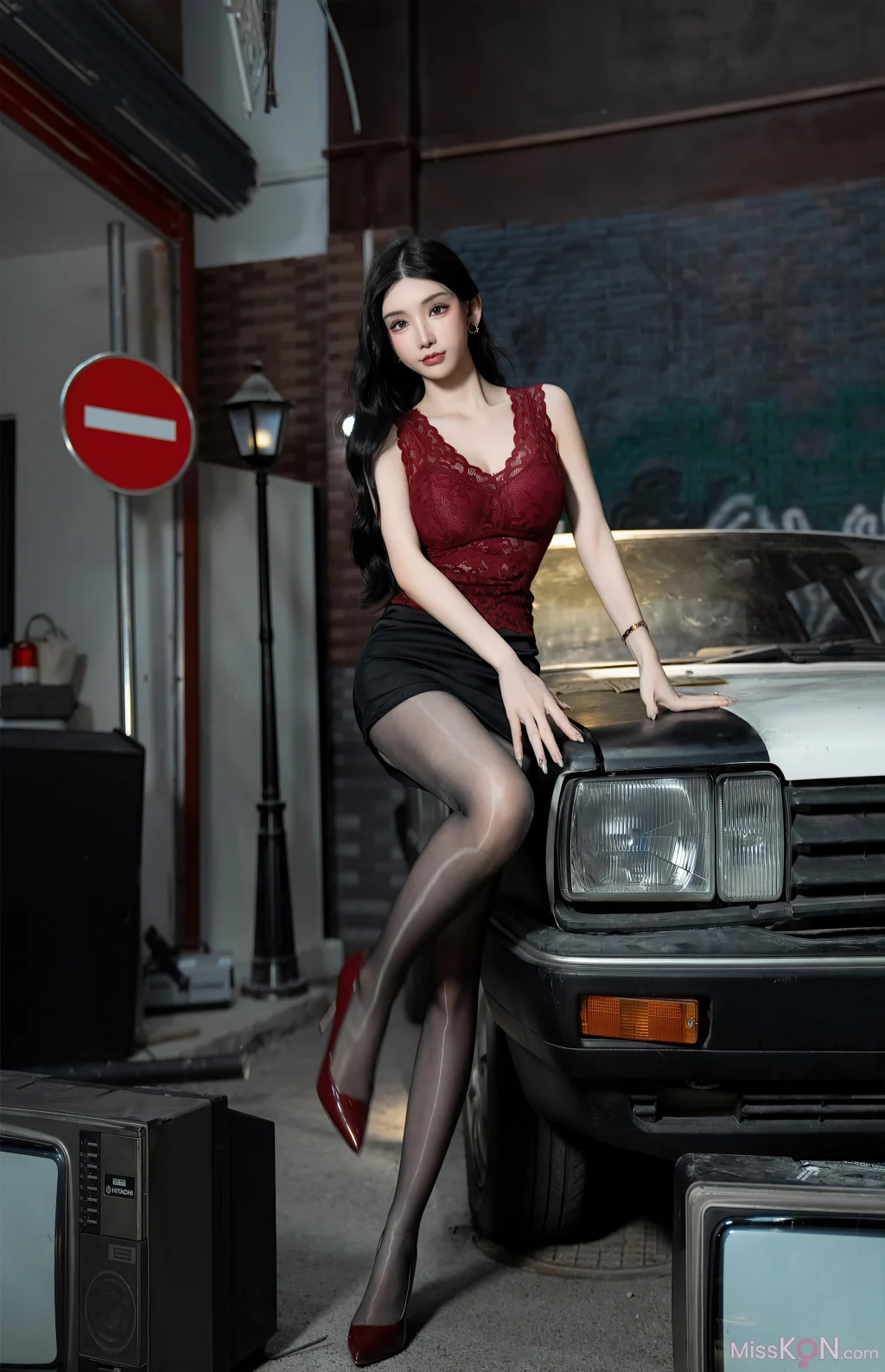 [内购无水印] 周于希Sally: 极品车模 (93 photos)