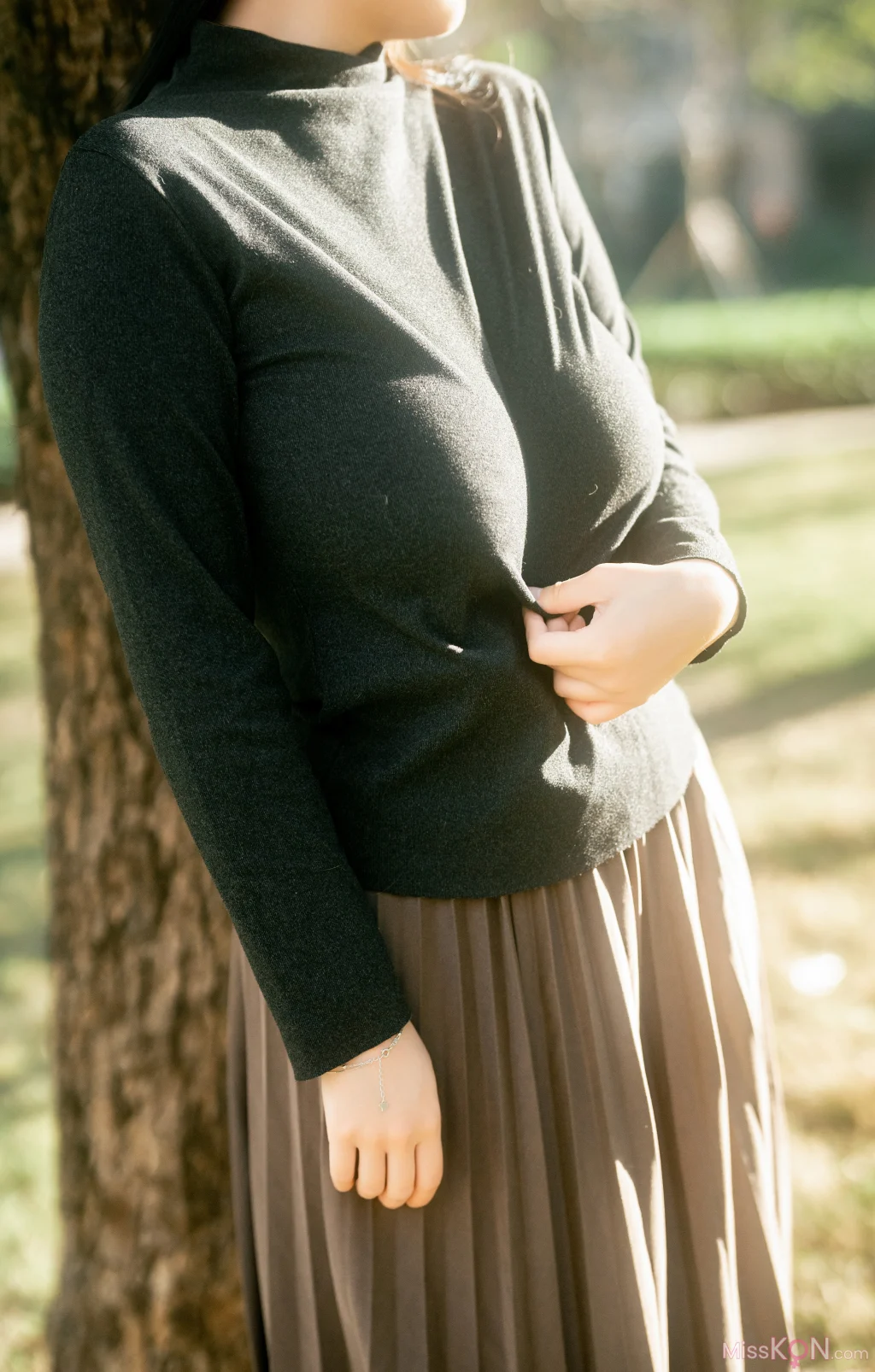 Coser@浅安安: 落日时分 (80 photos)