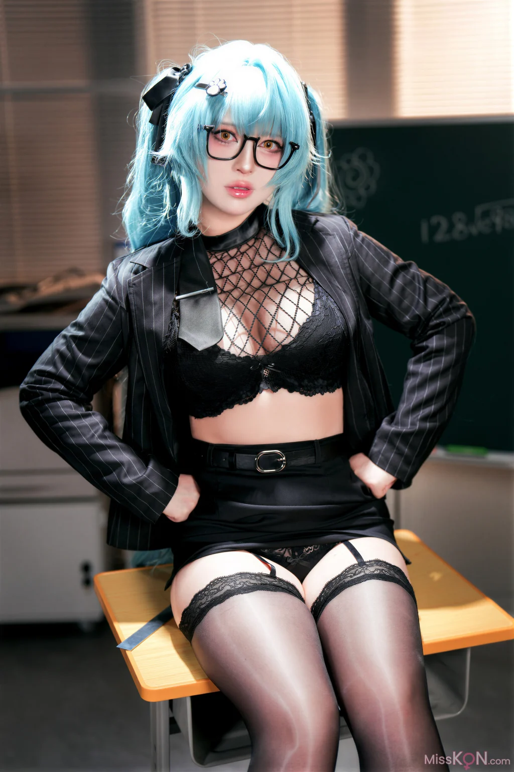 Coser@半半子: Nikke胜利女神 普丽瓦蒂 (58 photos + 5 videos)