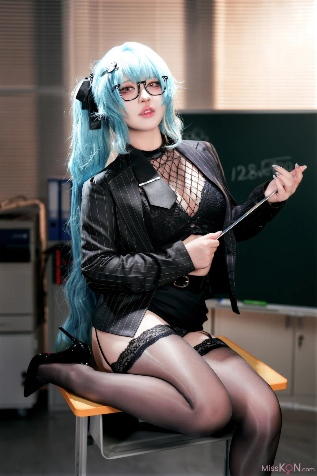 Coser@半半子: Nikke胜利女神 普丽瓦蒂 (58 photos + 5 videos)