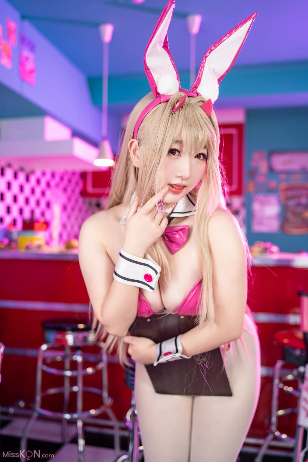Coser@Nini22_椰椰贝: Nikke-毒蛇 (45 photos)
