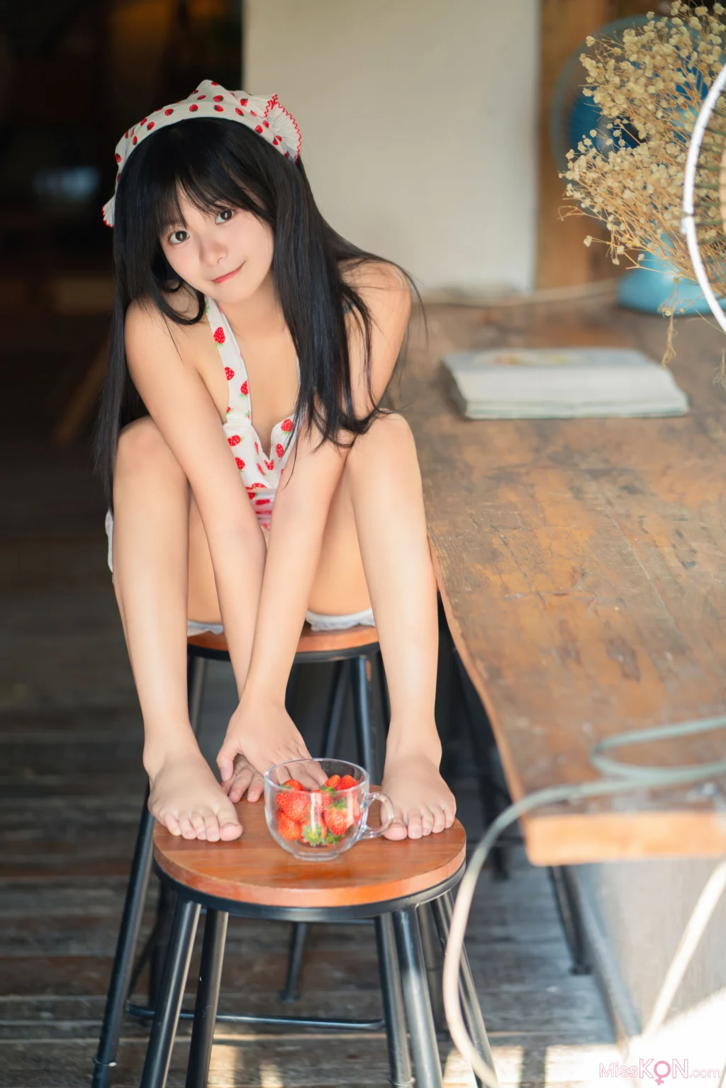 Coser@花音葉子: 小厨娘 (86 photos)