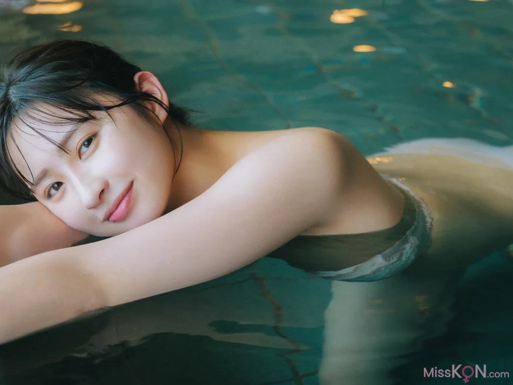 [JP] Hinata Matsumoto (松本日向): FRIDAYデジタル写真集 見つめ合うカラダ Vol.2 100ページ超豪華版 (128 photos) – Page 3
