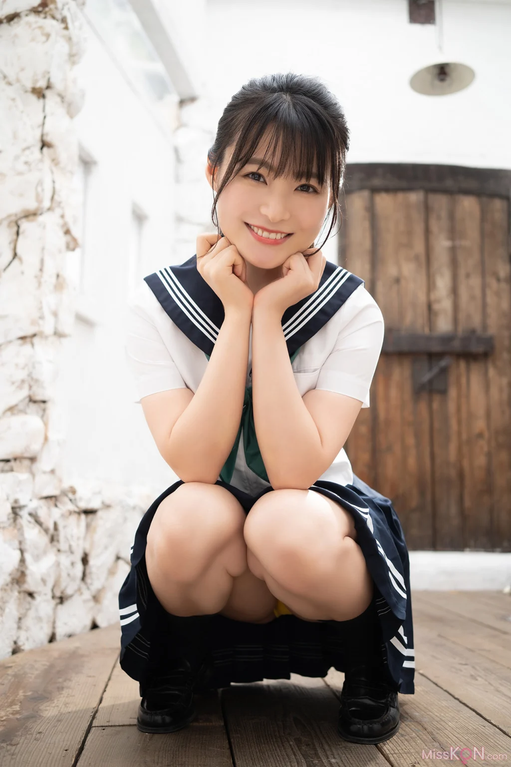 [JP] Mizuki Hoshina (星名美津紀): アサ芸Secret！デジタル写真集 姉セーラースペシャル Vol.3 思い出にできなくて… (81 photos)