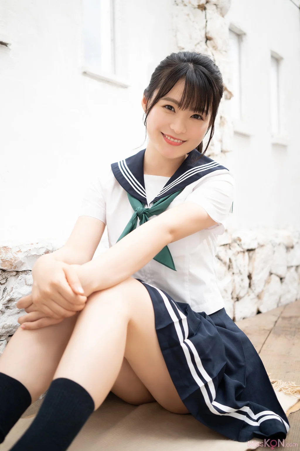 [JP] Mizuki Hoshina (星名美津紀): アサ芸Secret！デジタル写真集 姉セーラースペシャル Vol.3 思い出にできなくて… (81 photos)