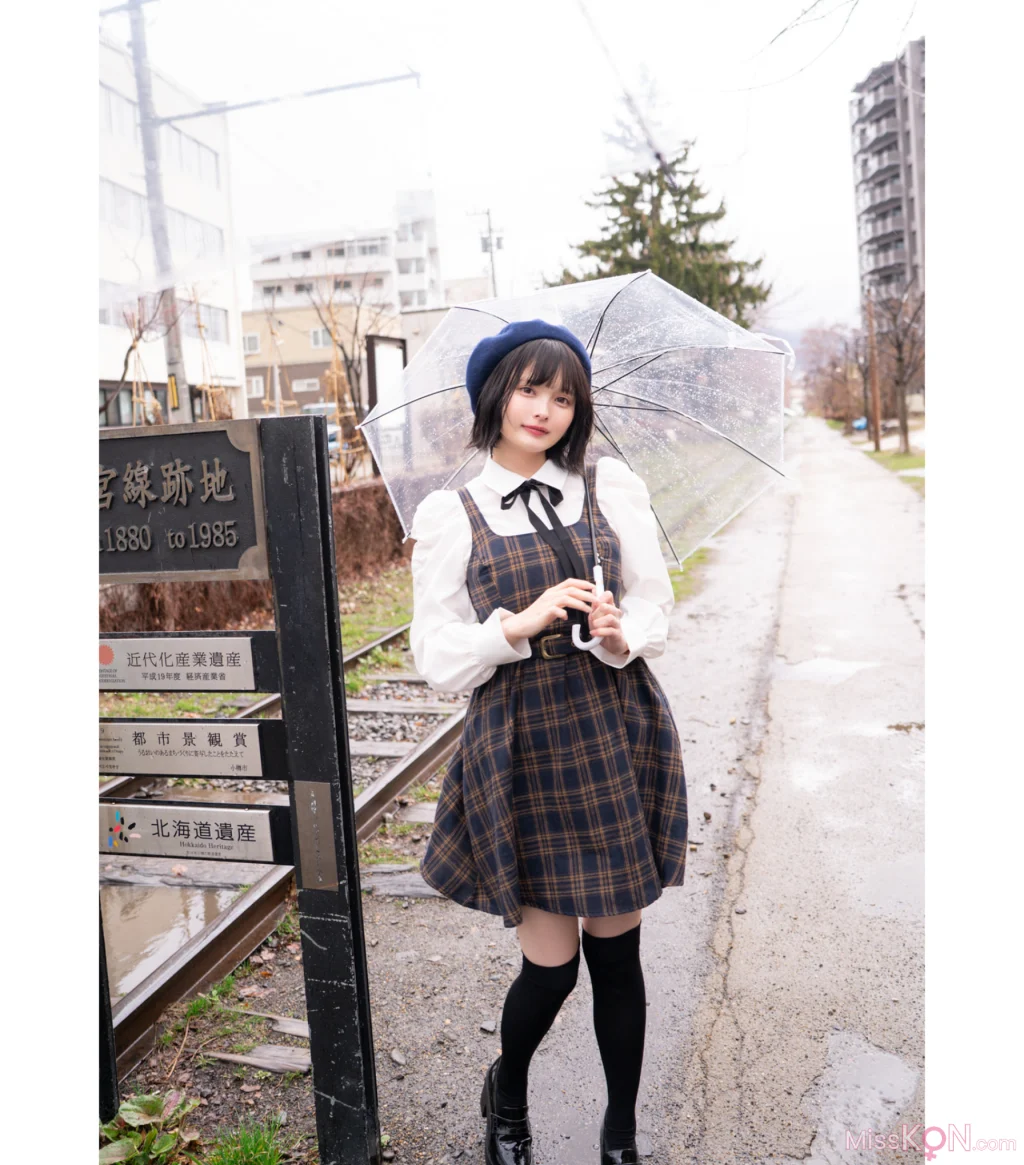 [JP] Suzura (すずら): 写真集 「北から来た、大優勝ヒロイン」 (53 photos)