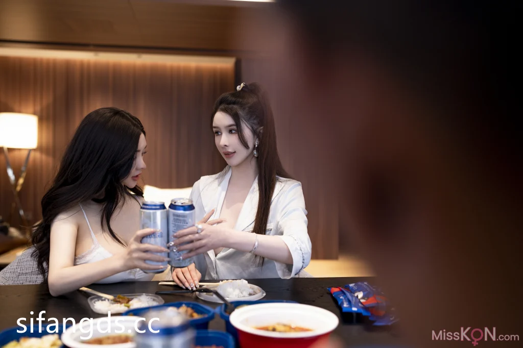 [内购无水印] Li Li Sha (李丽莎) & Pan Jiaojiao (潘娇娇): 拉拉淫妻4P换妻 (91 photos + 9 videos) – Page 2