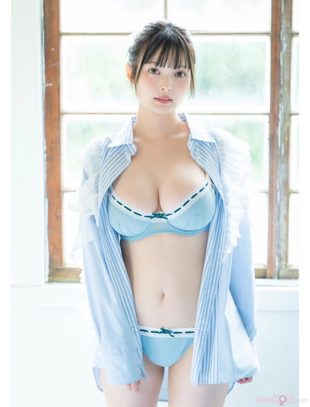 [JP] Suzura (すずら): 写真集「新しい扉、開けてみる？」 (55 photos)