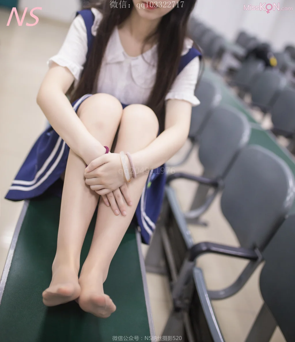 [NS纳丝摄影] No.158: 小纯的纯纯丝袜萌萌 (41 photos)