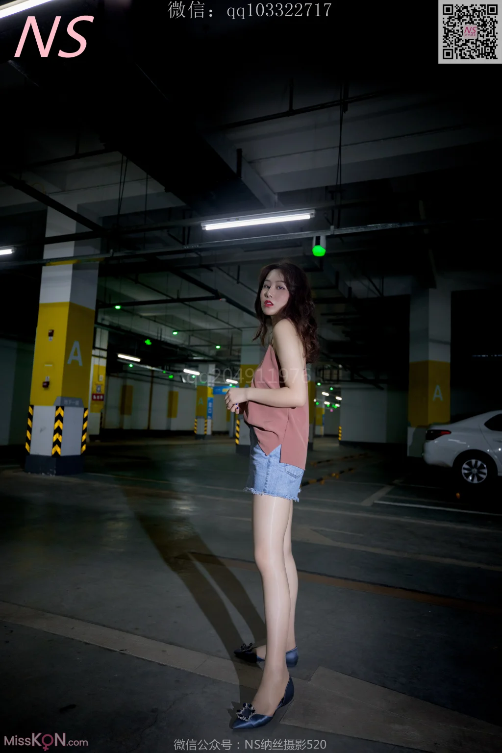 [NS纳丝摄影] No.160: 小朱茵 地下车库的丝袜美腿女郎 (64 photos + 1 video)