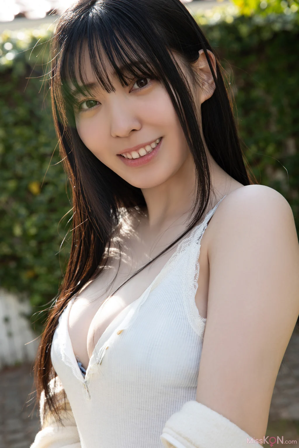 [JP] Yuuri Rukawa (紫藤るい): 漫画アクションデジタル写真集 「Healing」 (58 photos)