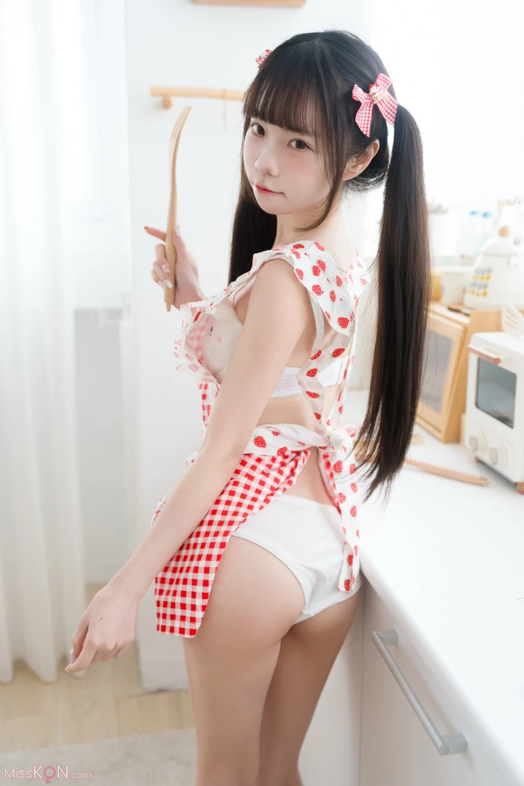 Coser@可可小白兔: 生日限定 一起做蛋糕吗 (77 photos) – Page 3