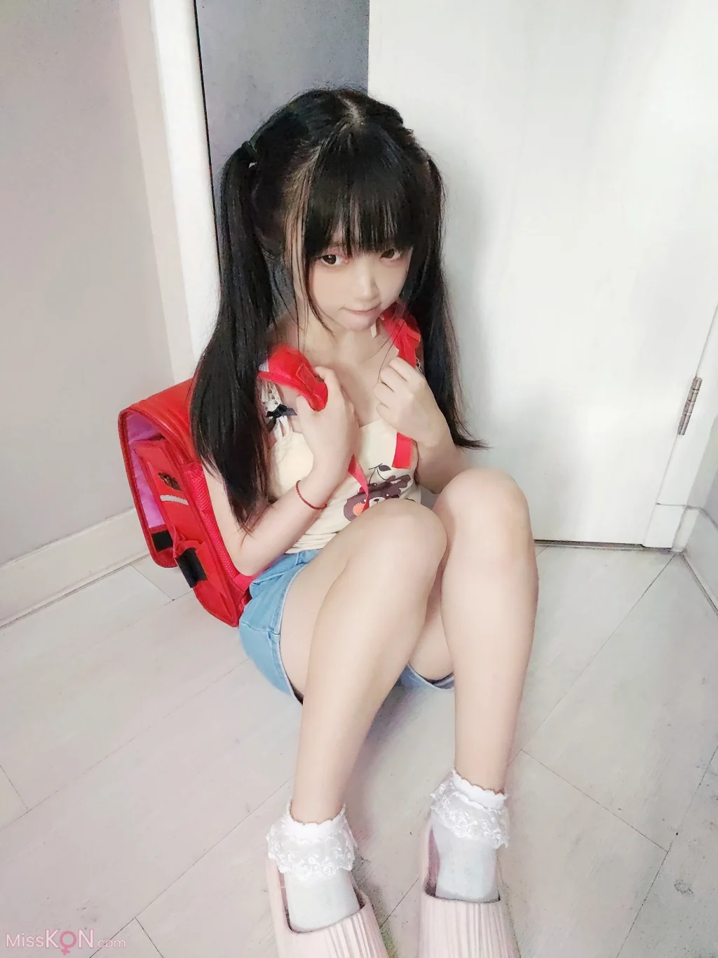 Coser@神沢永莉: 放学后也是好学生 (44 photos + 1 video)
