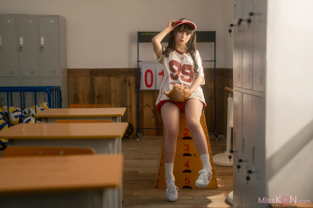 Coser@铁手叫兽: 饱饱 运动服 (37 photos)